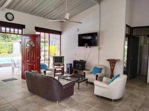 Cunday House | La Esthera Hospedaje Rural