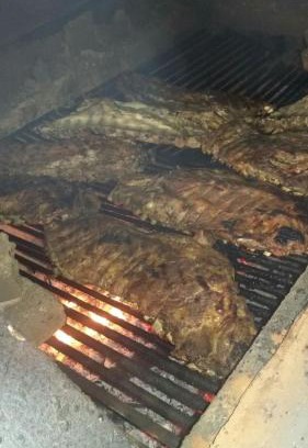 La Vega Province Bed & Breakfast | La famosa costillas a la leña