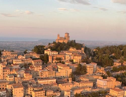 San Marino House | La Famosa Dimora Ambasciatore