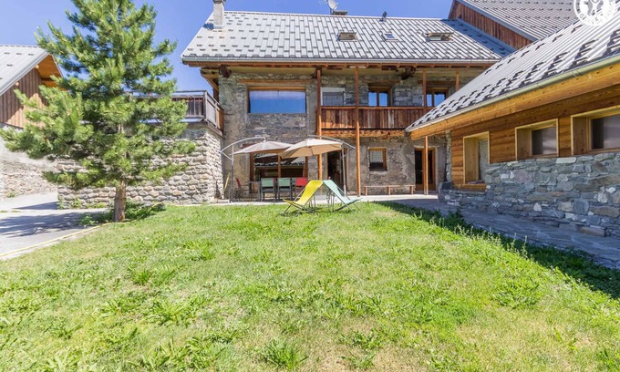 Albiez-le-Vieux House | LA Ferme DU Soleil - Duplex