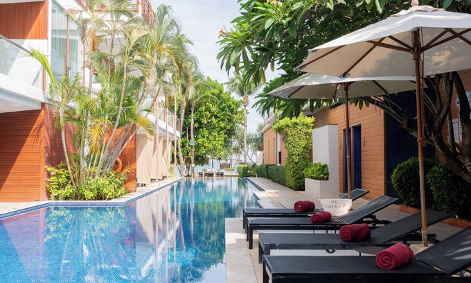 Patong Hotel | La Flora Resort Patong