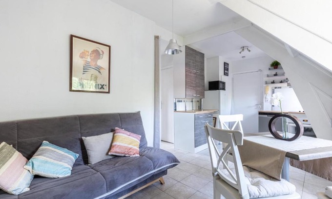 Bennecourt Apartment | La Galiote