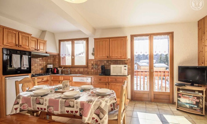 Villarabout House | LA GRANGE - GENTIAN