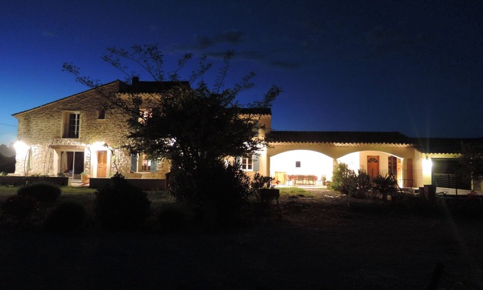 Beaumes-de-Venise Villa | LA GRANGE Mas Provencal 4bedrooms - 4 bathrooms - 3WC