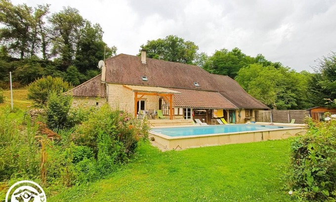 Meyronne House | La Grange - MEYRONNE