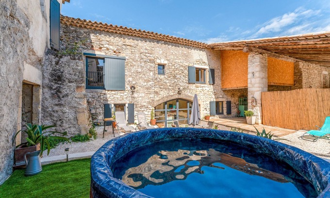Moulezan House | La Grangerie, Stone Barn and Spa in a Peaceful Setting