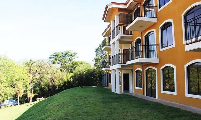 Atenas Apartment | La Jacaranda Luxury Condos