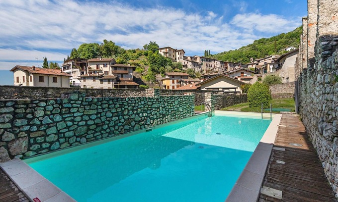 Gardone Riviera Apartment | La Limonaia 1 Apartment by Wonderful Italy
