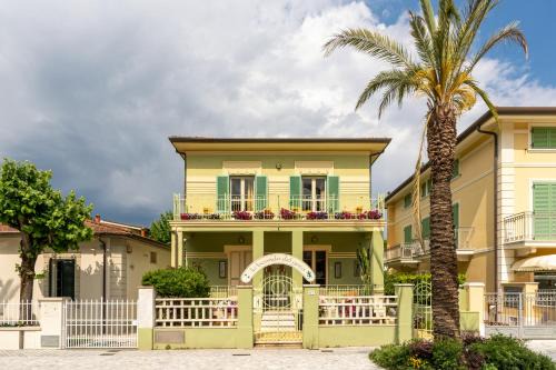 Marina di Pietrasanta Hotel | La Locanda del Geco