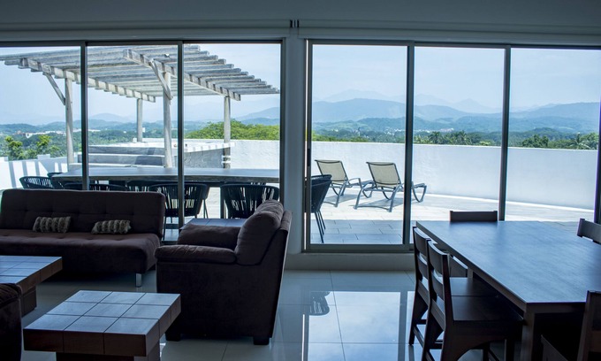Ixtapa Hotel | La Loma Suites