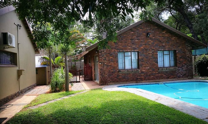 Lephalale House | La Lucia Guest House