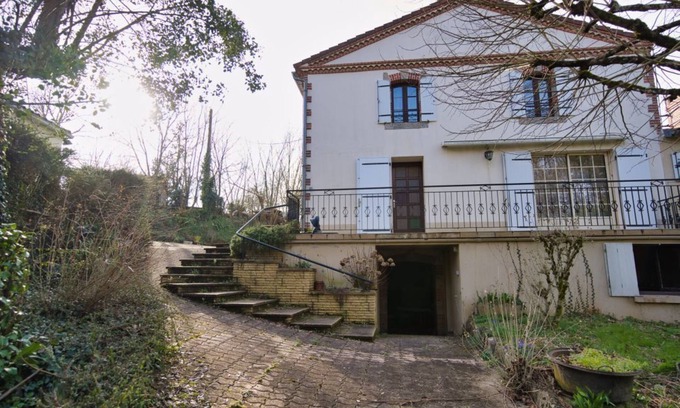Saint-Hilaire-le-Vouhis House | La Maison du Meunier 3* Bed and Breakfast