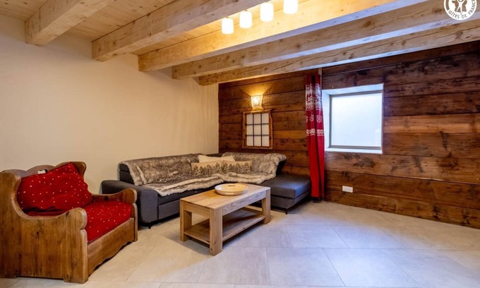 Bessans House | LA MAISON BLEUE - Le Lagopède