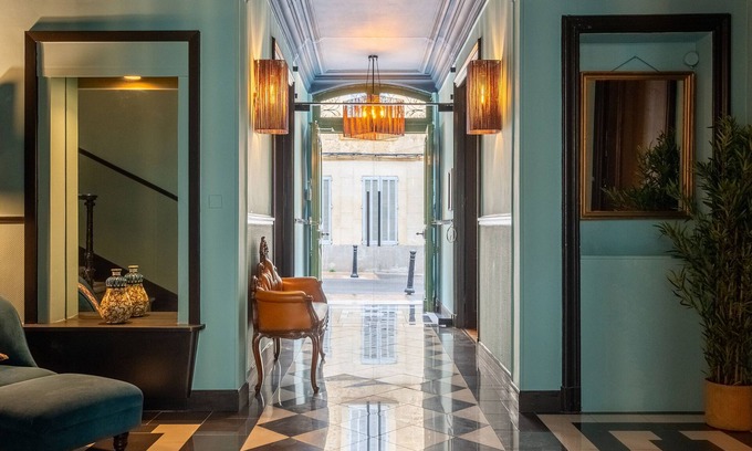Salon-de-Provence Hotel | La Maison d'été