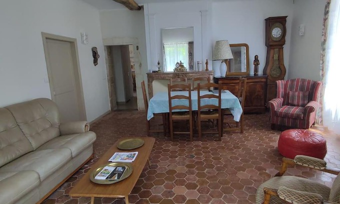 Auxerre Villa | La maison des Consuls