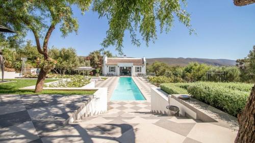 McGregor Villa | La Maison du Canard