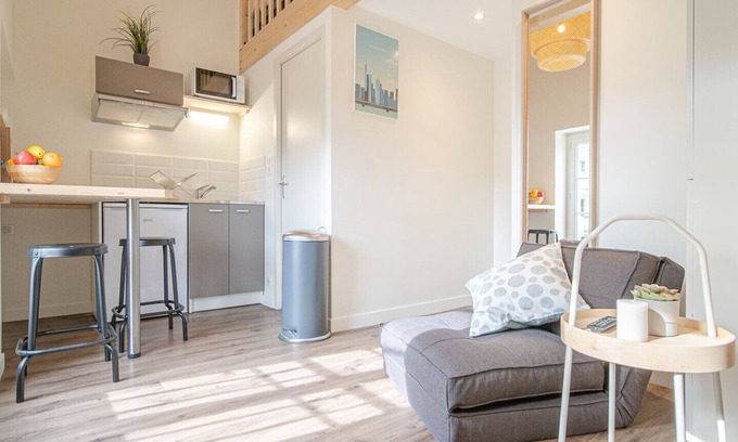 Les Poulettes Apartment | La Maison Gratte Ciel-Appartement Francfort Jardin