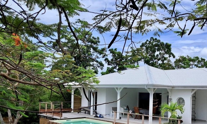 Anse des Rochers House | La Maison Mahogany - à 2mn à Pied de la Plage du Manganao Guadeloupe