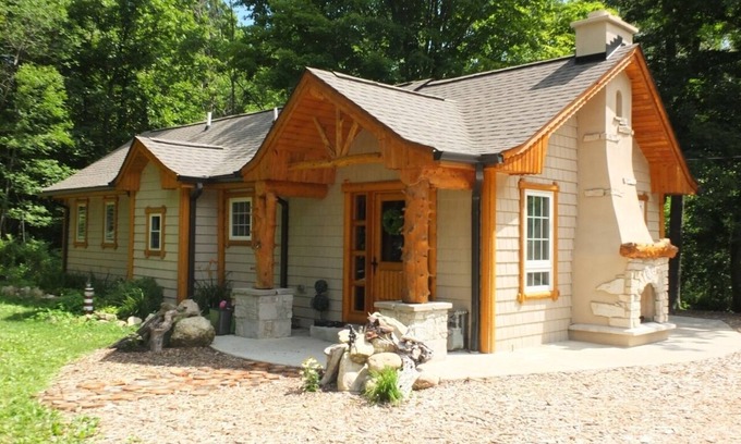 South Haven House | La Maison Malabar - Gorgeous Luxury Cabin in a Great Location!