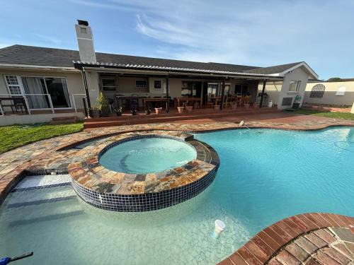 Summerstrand Bed & Breakfast | La Maison on 37 Admiralty Way, Summerstrand, Port Elizabeth