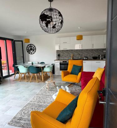 Parapluies Villa | La maison rouge proche de Paris