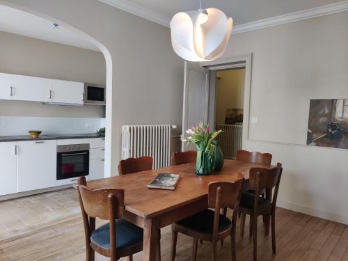 Amboise Villa | La Maison Royale