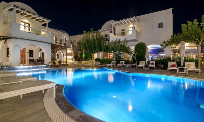 Kamari Hotel | La Mer Deluxe Hotel & Spa