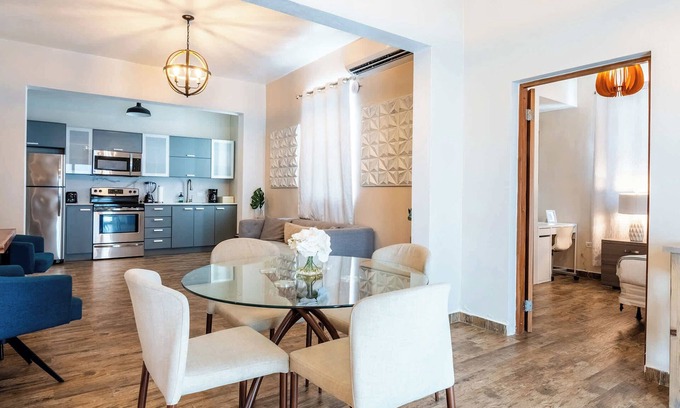 Parque Apartment | La Mona Suites 3 Bedroom Apartment