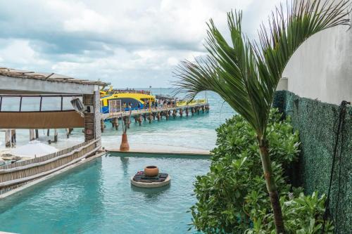 Punta Cancun Hotel | La Palma Beachfront Hotel Boutique - Self Check In