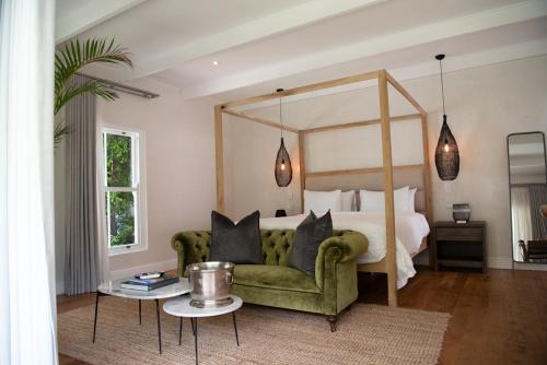 Cape Winelands Hotel | La Paris Estate