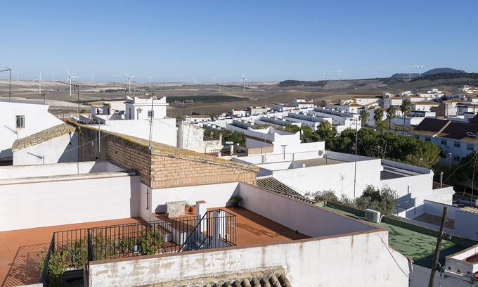Paterna de Rivera House | LA PARRADA - Lovely apartment with free WiFi.