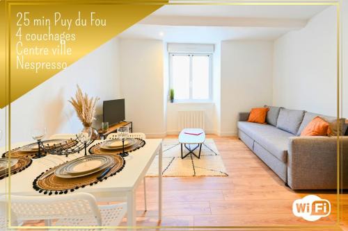 Saint-Andre-de-la-Marche Apartment | La Pause Bohème Déco boisée en Centre Bourg