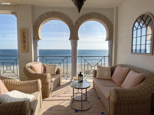 Bahia de Casares Apartment | LA PERLA DE LA BAHIA