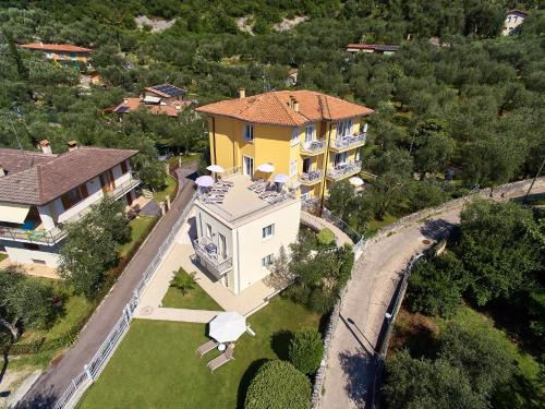 Malcesine Apartment | La Pervinca Apartments