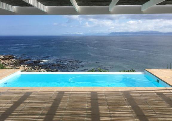 De Kelders Villa | La Petite Baleine Oceanfront Luxury Villa