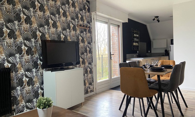 Quaedypre Apartment | La Petite C'rénité (self-catering cottage) 2 steps from BERGUES and the coastal beaches