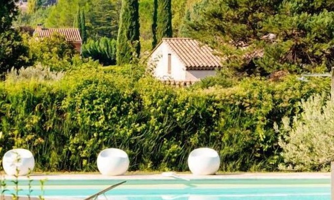 Correns Villa | La Petite Cloche Summ