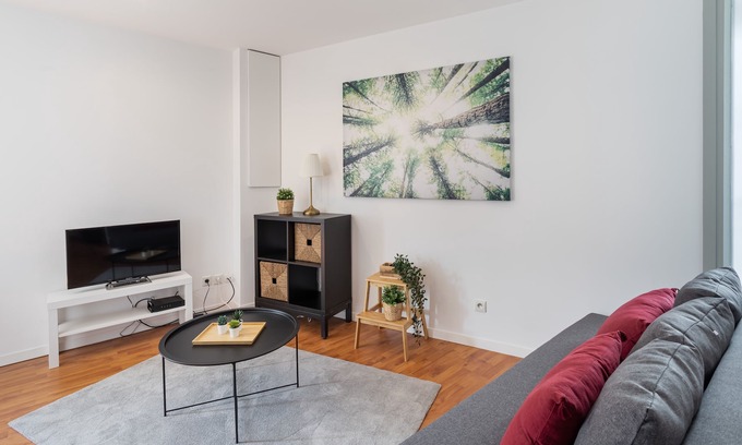Dinan - Saint-Malo Apartment | La Petite Cochardière - Appt fonctionnel et agréable