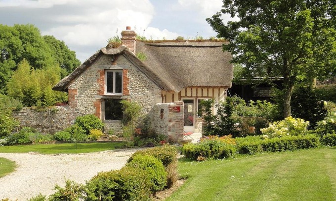 Gonneville-sur-Honfleur House | La Petite Chaumière