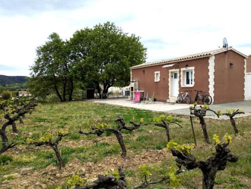 Gaujac House | La Petite Maison dans la Vigne