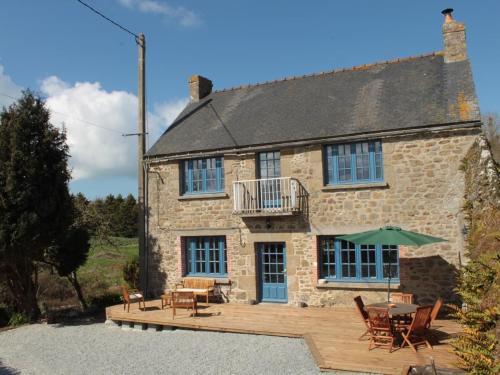 Saint-Coulomb House | La Petite Ville Aze