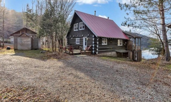 Amherst Ski Chalet | La Plage étoilée