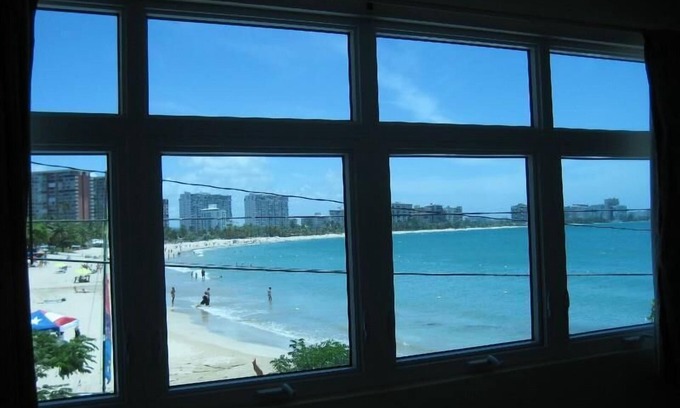 Isla Verde Hotel | La Playita
