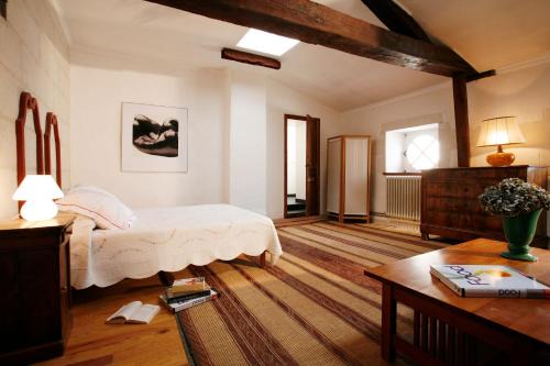 Saintes Bed & Breakfast | La Porte Rouge - The Red Door Inn