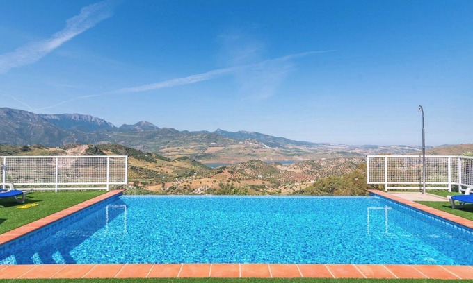 El Gastor Villa | La Primorosa El Gastor by Ruralidays