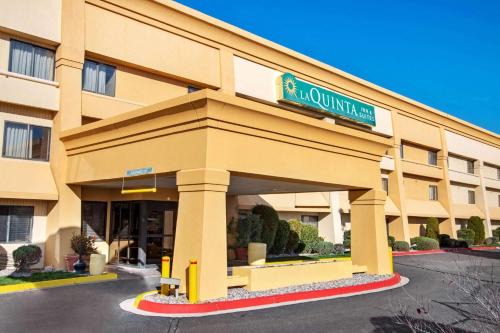 Albuquerque Hotel | La Quinta by Wyndham Albuquerque Journal Ctr NW