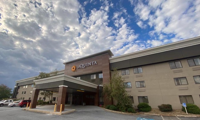 Harrisburg - Hershey Hotel | La Quinta by Wyndham Harrisburg Airport Hershey