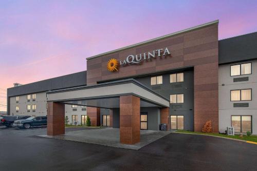 Donelson Hotel | La Quinta by Wyndham Nashville Airport