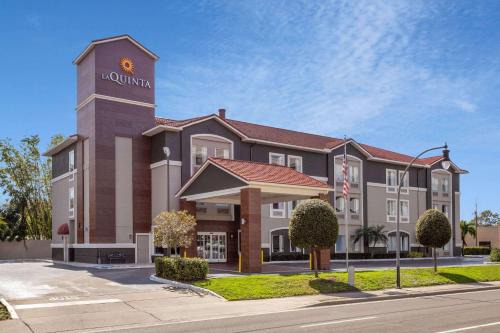 Sun Bay South Hotel | La Quinta by Wyndham Tampa Bay Area-Tampa South