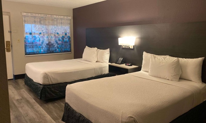 Bakersfield Hotel | La Quinta Inn by Wyndham Bakersfield South